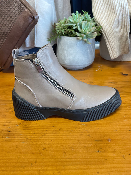 Rilassare Tuscan boot