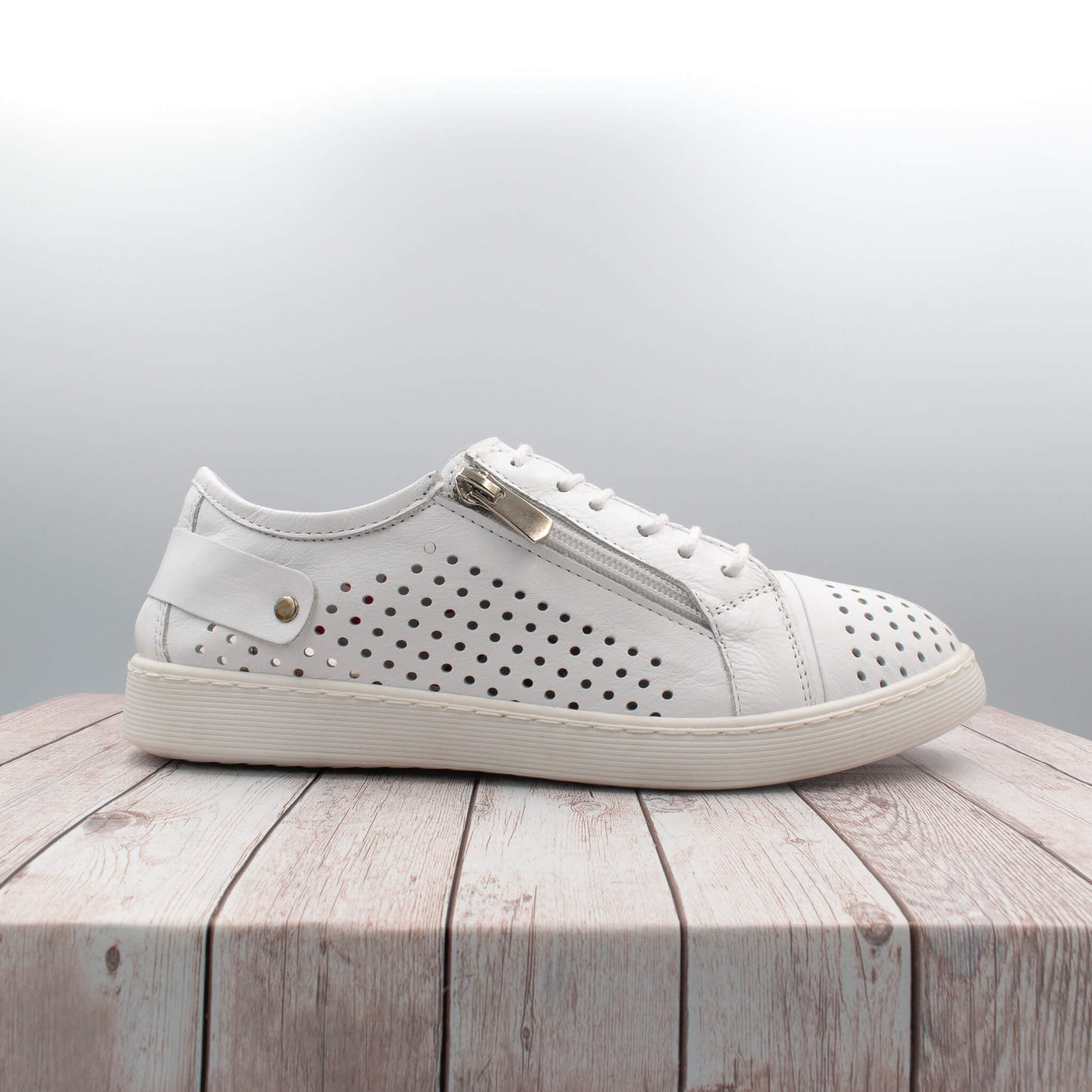 EG17 - white - Scottsdale Shoe Shop
