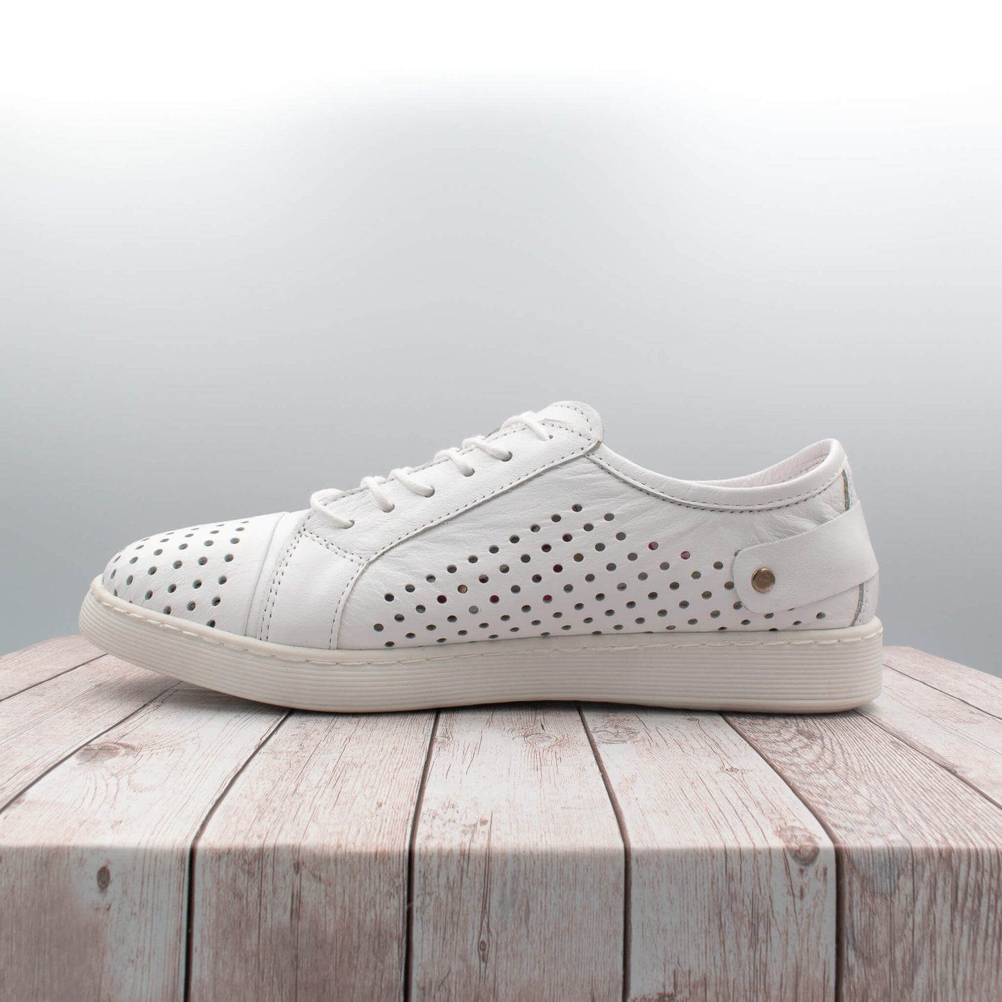 EG17 - white - Scottsdale Shoe Shop