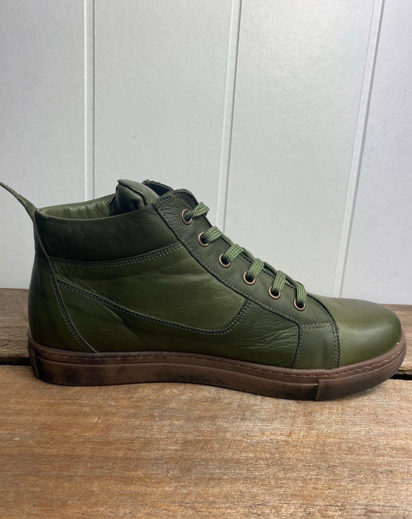 EG1570 - Scottsdale Shoe Shop