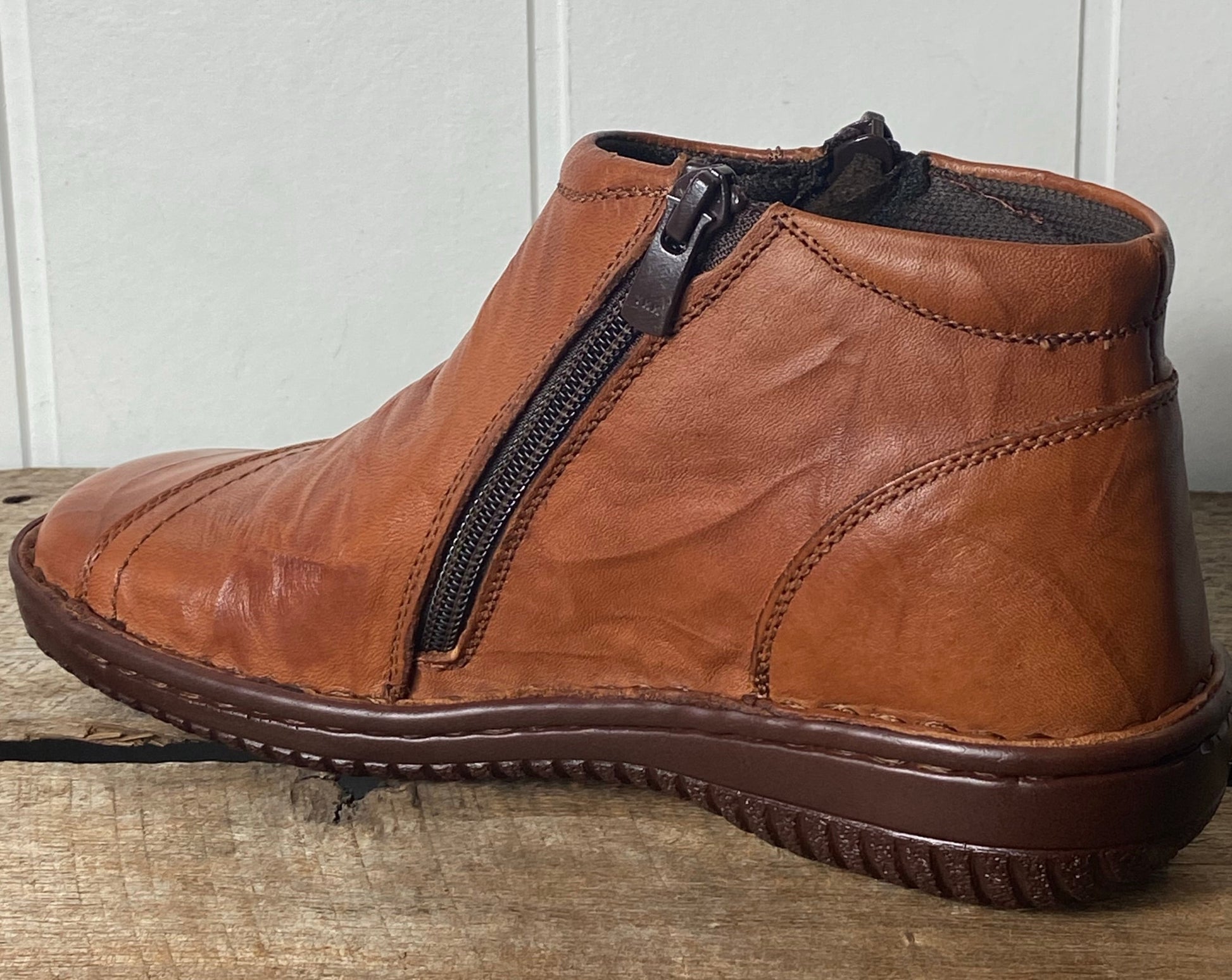 5250-27 Tan - Scottsdale Shoe Shop